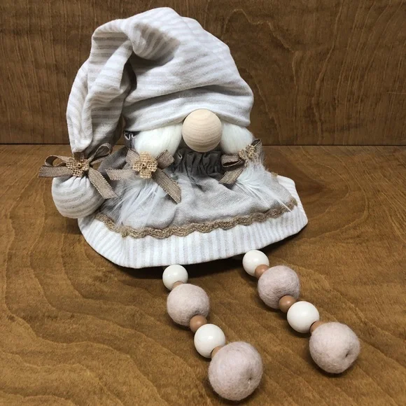 Nostalgic Gnome Cottage Style Beaded Legs Wool Pom Pom Jute Lace Burlap Rose Bow - Picture 7 of 7